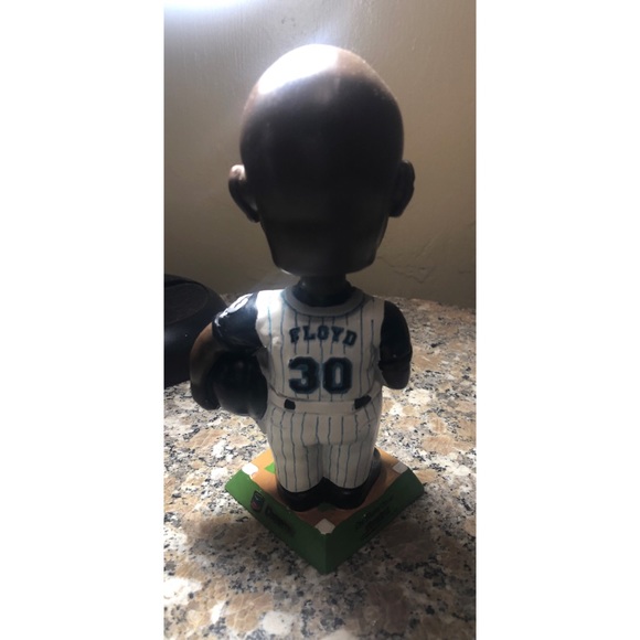 Cliff Floyd bobblehead - Picture 2 of 3